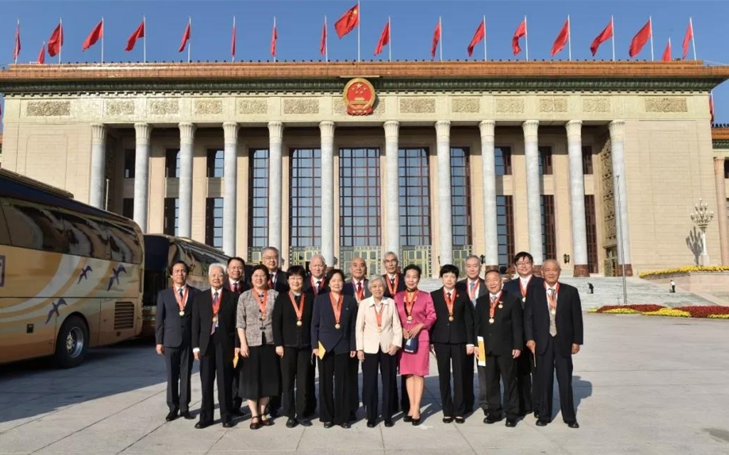 1690272950130034178.jpg 2.jpg